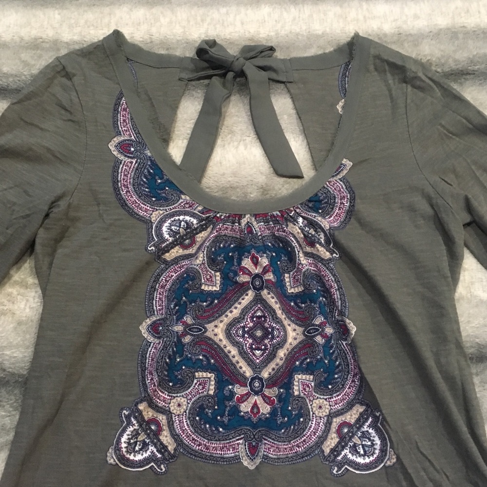 Anthropologie Akemi + Kin Gray Bowknot Tee - Picture 2 of 7